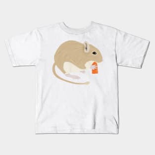 Cute golden gerbil eating carrot Kids T-Shirt